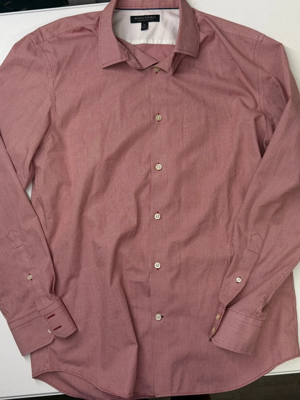 Banana Republic Men’s Medium Non-Iron Slim Fit Red Micro Check Dress Shirt